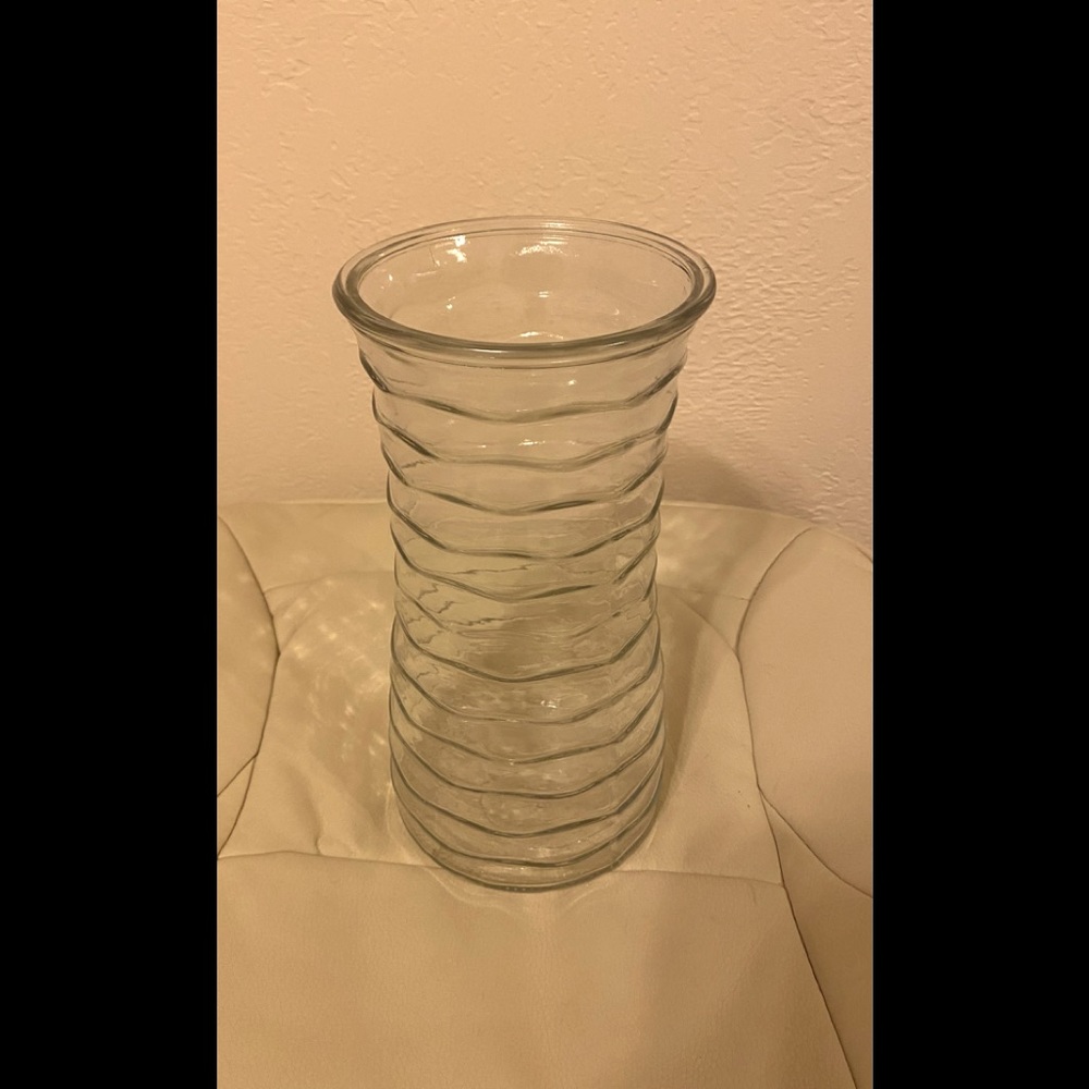 Flower vase